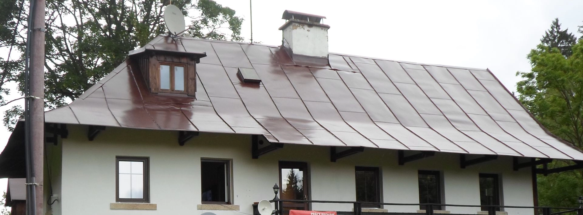 Renovační nátěry střech provádíme po celé České republice